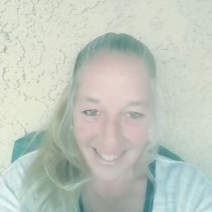 Meet your Posher, Lori lee